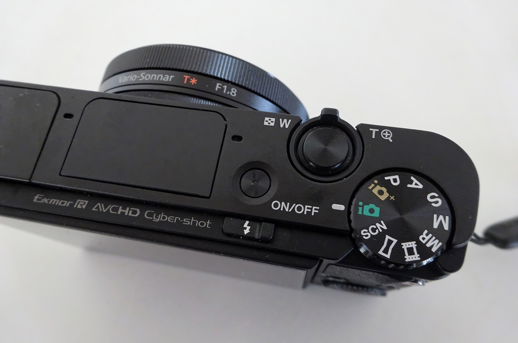 sony alpha 7 ri